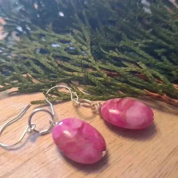 925 sterling silver and pink semiprecious stone earrings - Picture 1 of 6